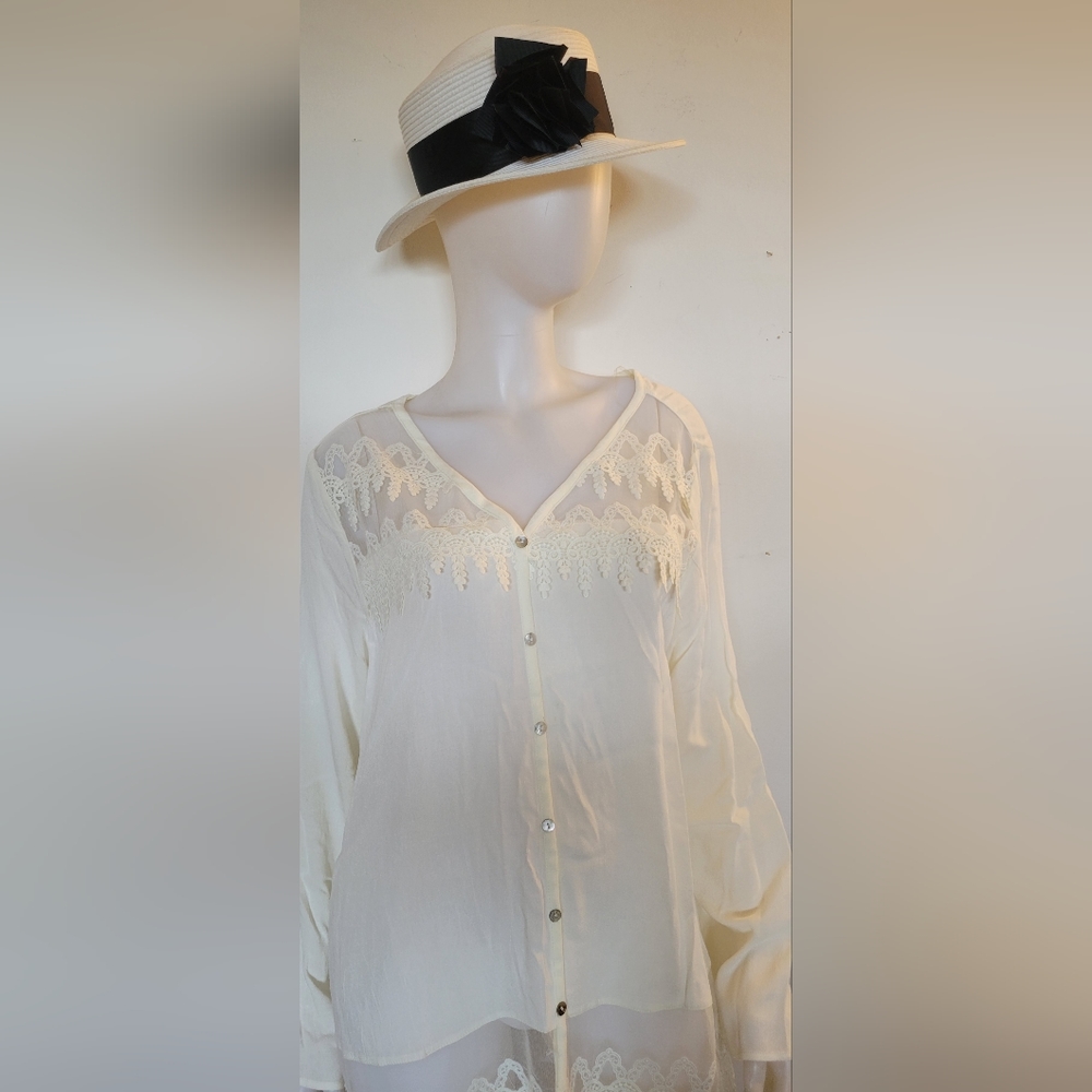 XL FORGOTTEN GRACE LACE TUNIC